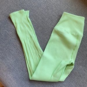 Carbon38 Ribbed 7/8 leggings regular rise; Small